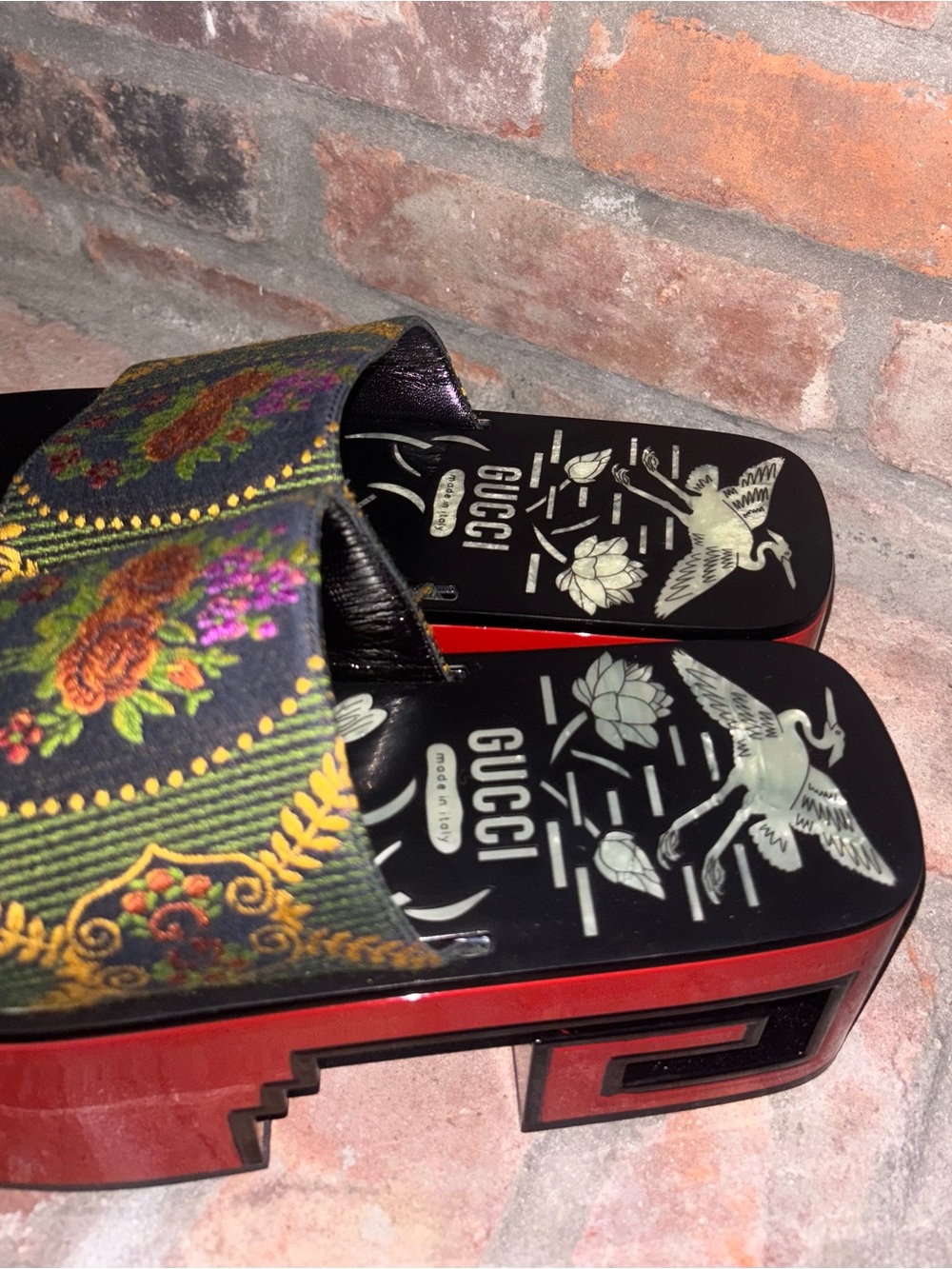 Gucci Mother of Pearl Jacquard Embroidered Floral Platform Sandal - Black & Red - Picture 2 of 12